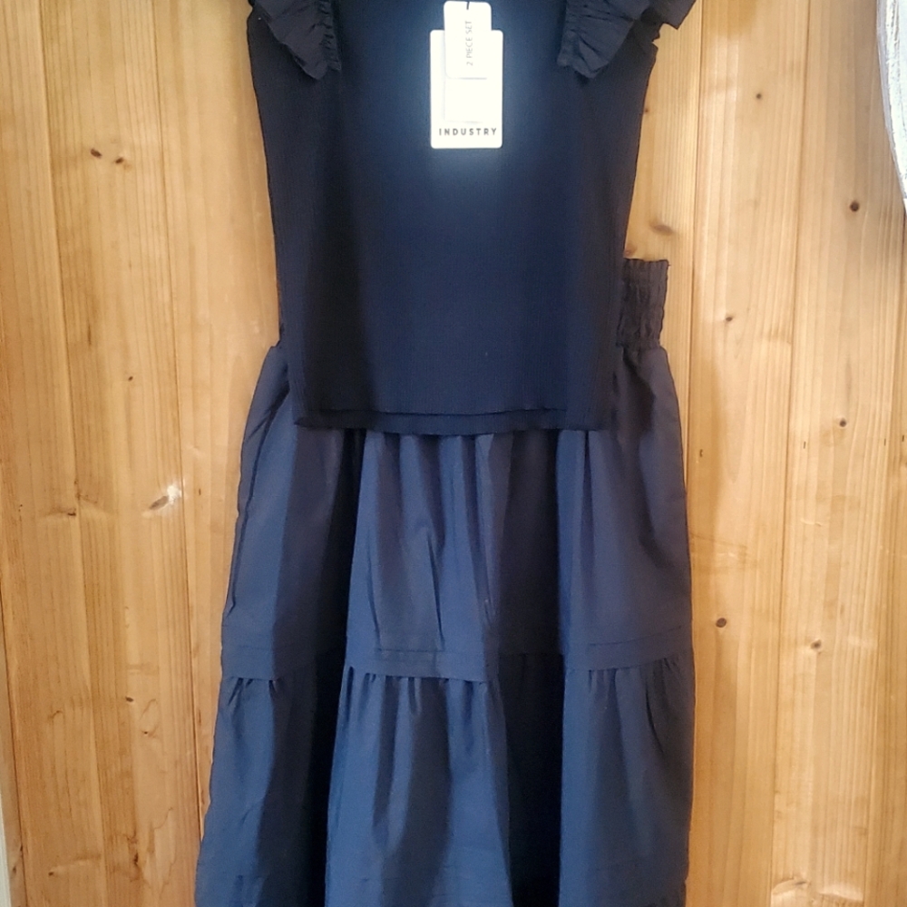 Industry Women's Black Flutter Sleeve Top & Midi Skirt Sz Med - Picture 7 of 13
